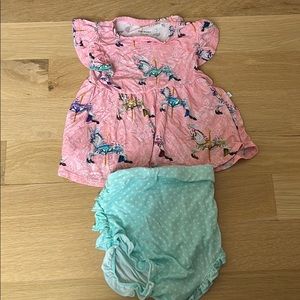 Posh peanut two piece set, carousel